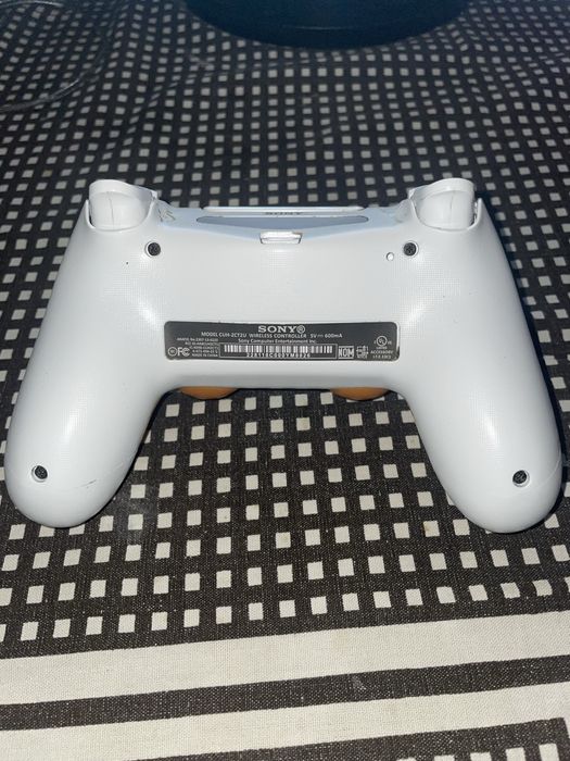 PlayStation 4 Slim 1TB e monitor aoc 100hz-Em ótimo estado