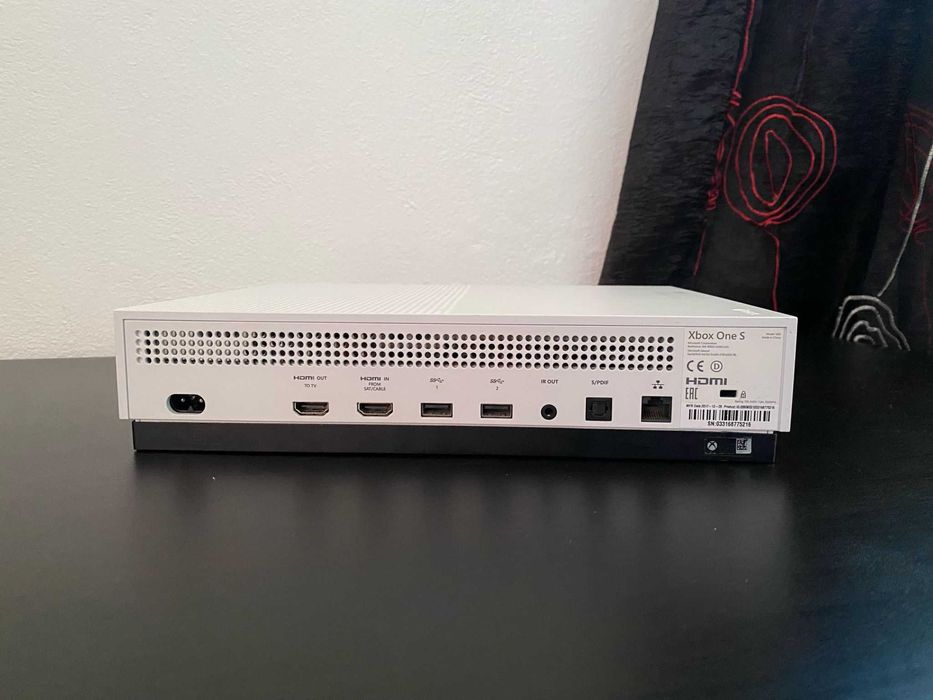 Consola XBOX ONE S64171736963585124