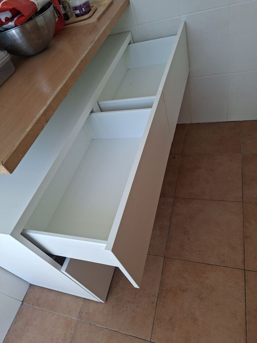 Ikea Besta - Móvel vários propósitos