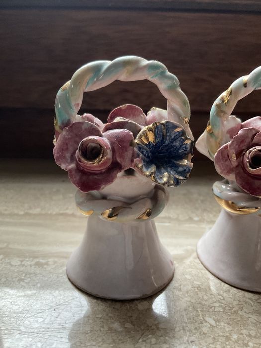 Koszyczki z kwiatami pokryte porcelaną/nowe