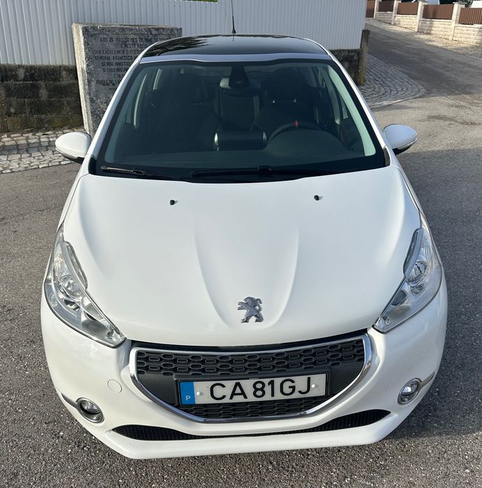 Peugeot 208 1.4HDI Panorâmico