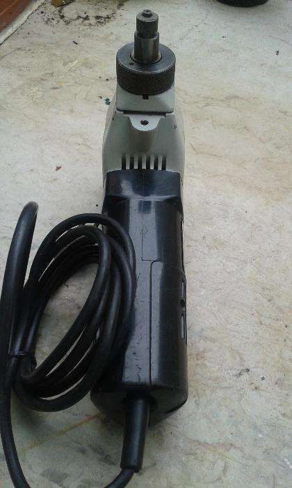 Roedora de Chapa Black & Decker - Pouco usada