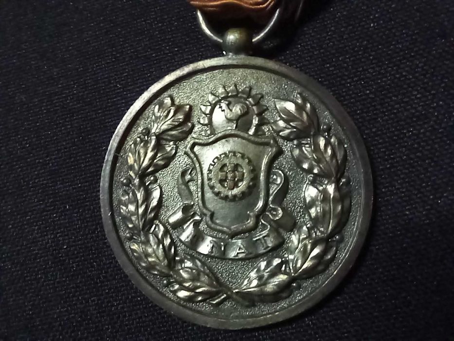 Estado Novo - 2 medalhas da FNAT