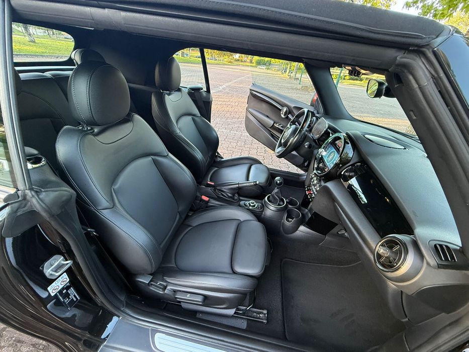 Mini Cooper Cabrio  F57