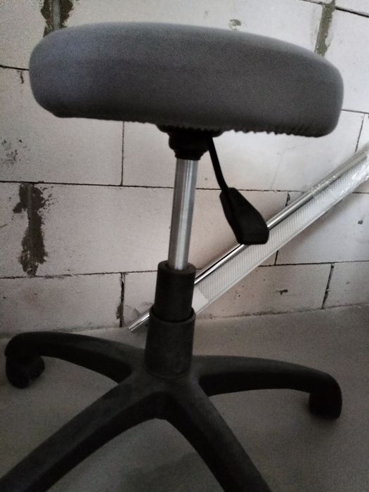 Продаж обладнання (меблі) для салону краси та перукарні