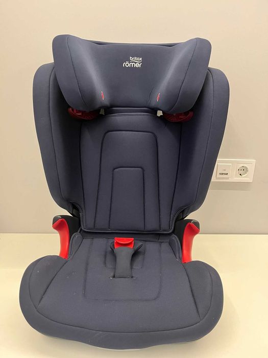 Автокрісло BRITAX-ROMER KIDFIX2 R Moonlight Blue ZS (15-36 кг).
