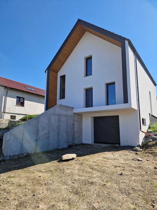 Dom na sprzedaż, 220 m², Strzelin
