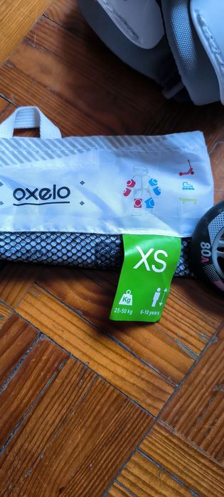 Patins em linha (criança 32-35) + set proteção XS