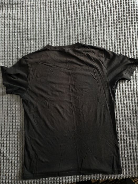 Футболка cropp чорна з принтом