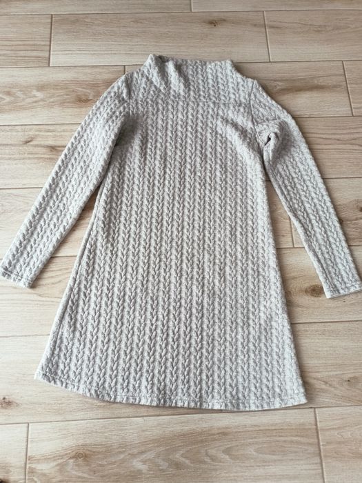 Sukienka sweterkowa XS Wassyl