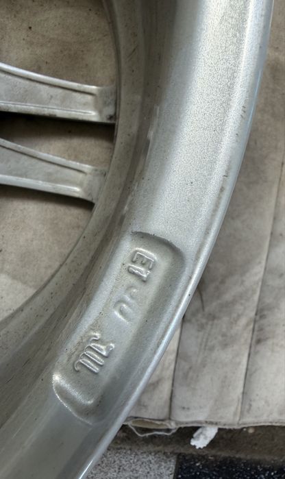 484 felgi aluminiowe Dezent ET 30 7,5jx17” 5x112 Audi BMW VW Skoda