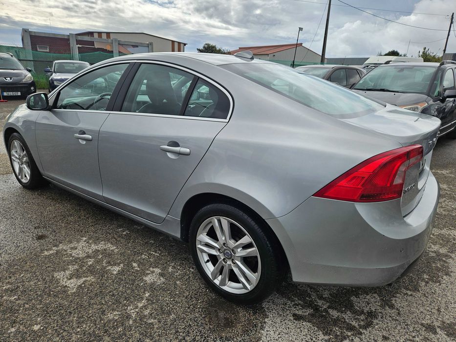Volvo S50 2.0D-D3 88.000kms Financiamento até 120 Meses, Nacional