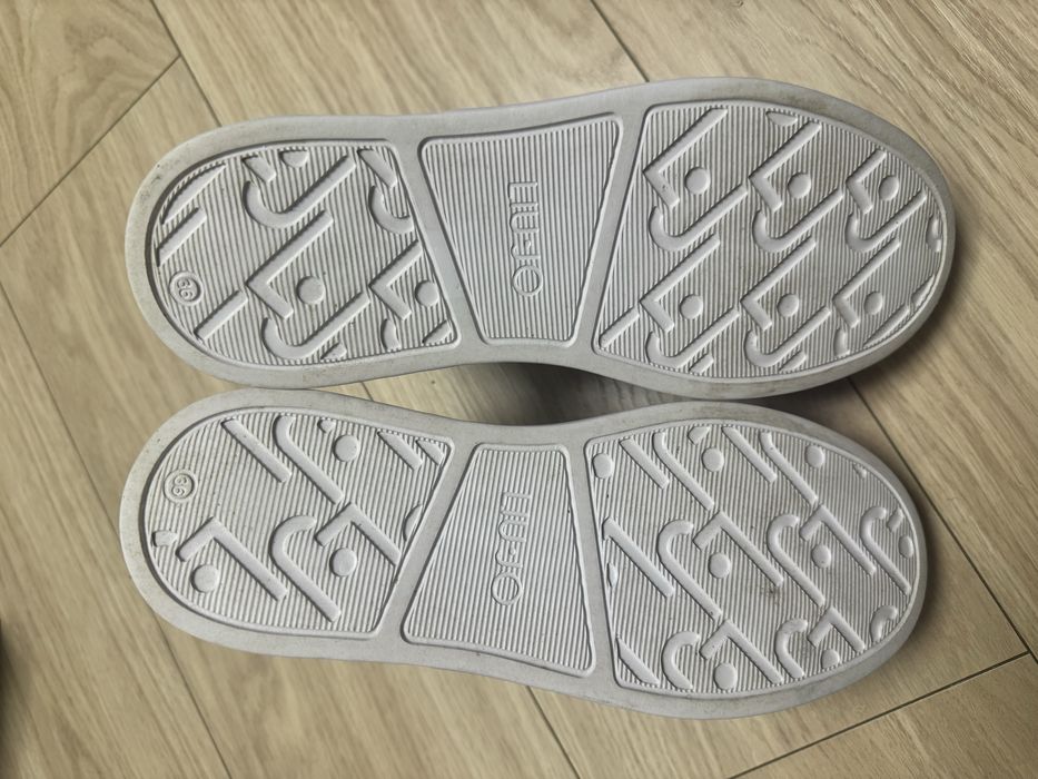 Жіночі білі кросівки Liu jo 36 розмір (оригінал) ідеальний стан, Нові