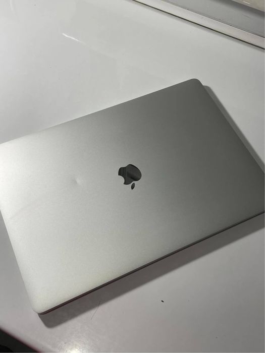 Macbook pro 2019 intel7