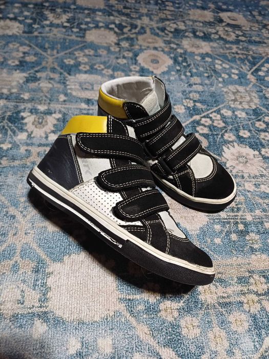 Ortopedyczne buty dla chłopca