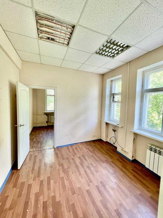 Аренда здания на Печерске 680 м2. + своя территория  13 сот.