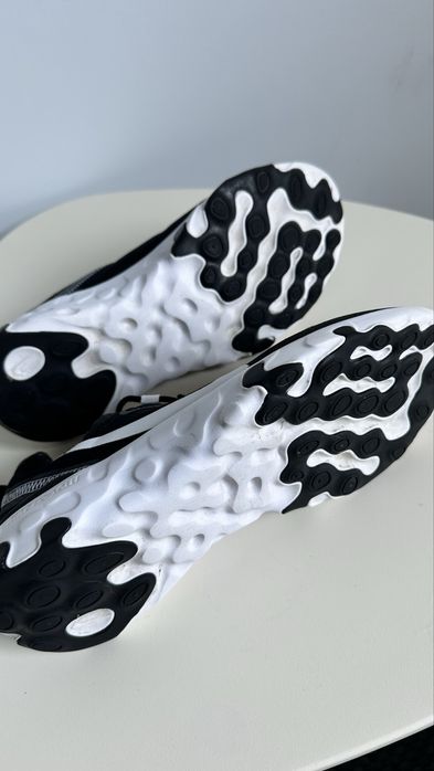 Buty Nike Renew Element 55 r. 38,5