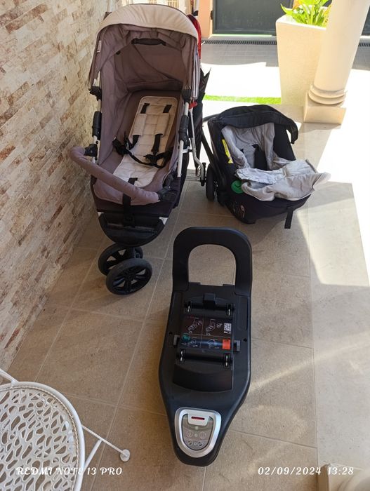 Vende-se conjunto de bebê