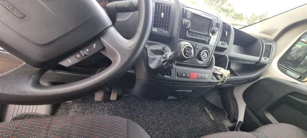 Vendo Carrinha Peguet box