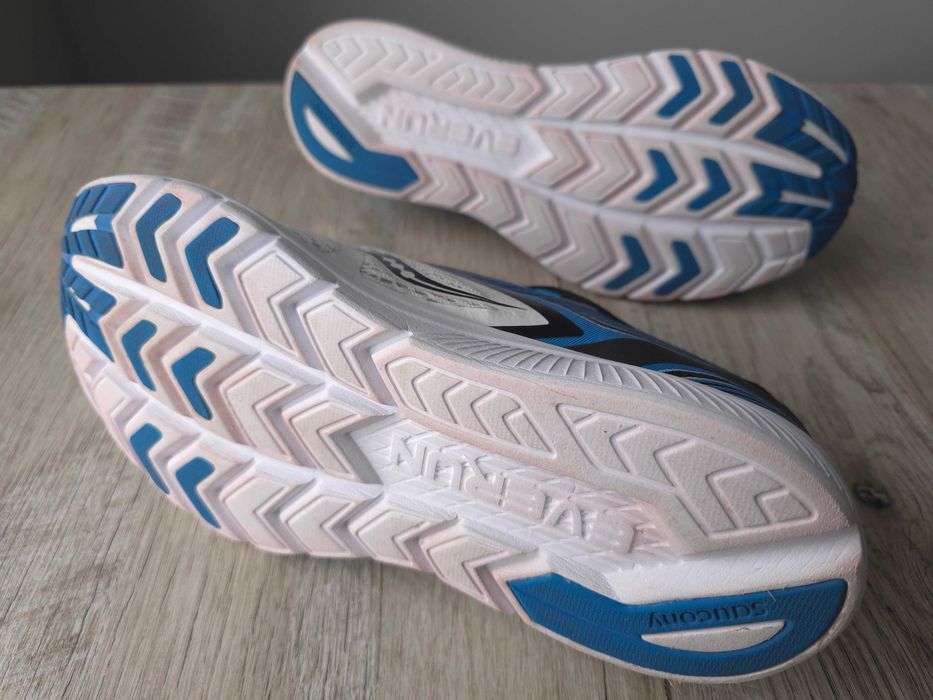 Кросівки Saucony Kinvara 9