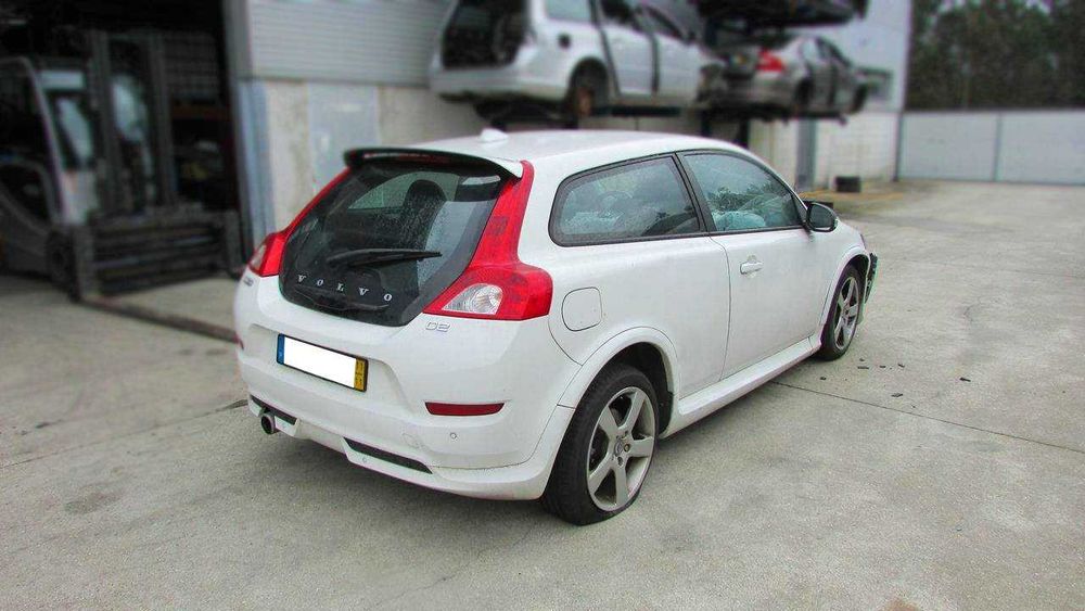 Volvo C30 1.6D2 de 2011 - Peças Usadas