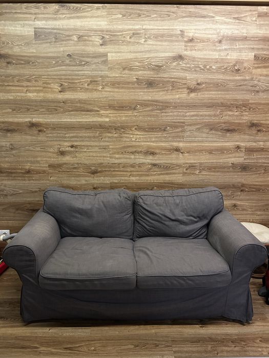 Продам диван сірий