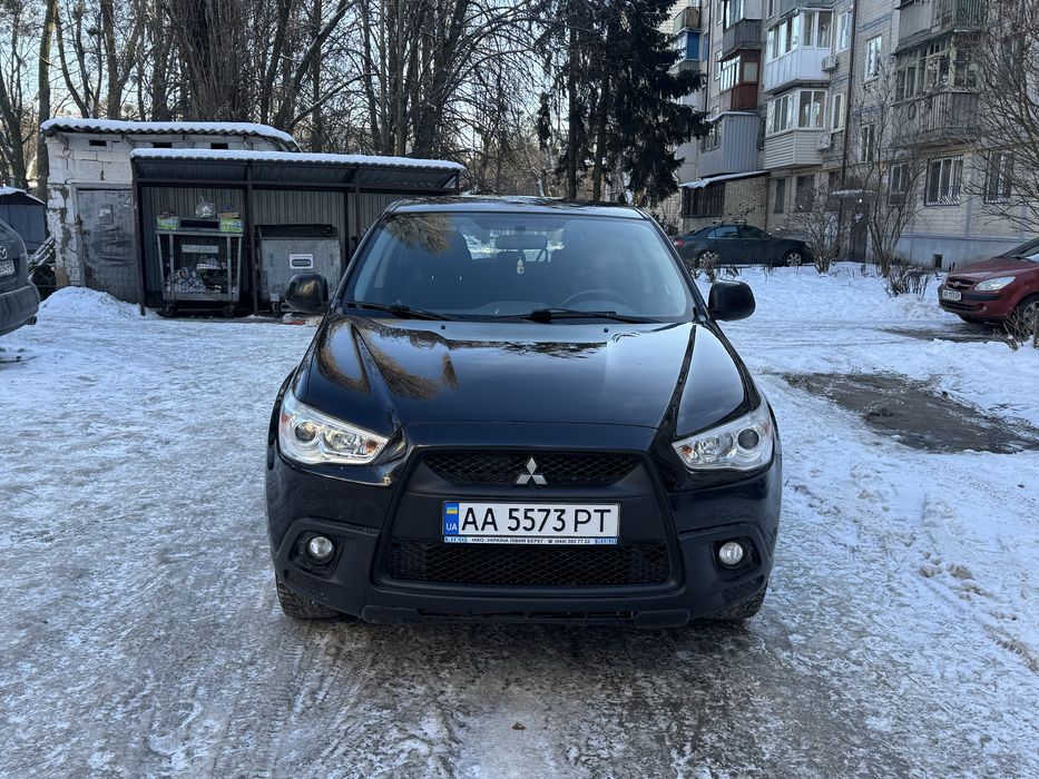 Mitsubishi ASX 2012 год автомат 136тыс. пробег
