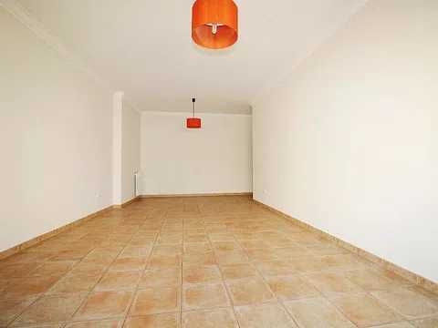 Arrendamento de apartamento T2 na Rua António Maria de Sousa