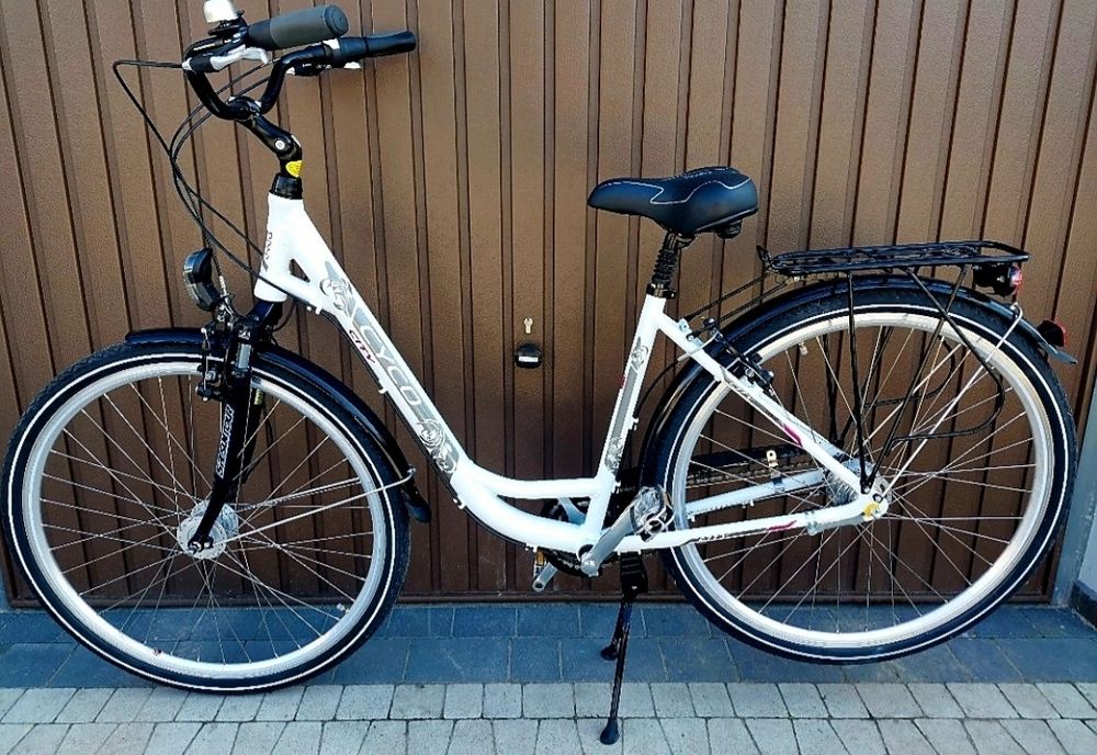 RRower miejski Damka Damki
Koła-28 cali Felgi wzmacniane czarne f