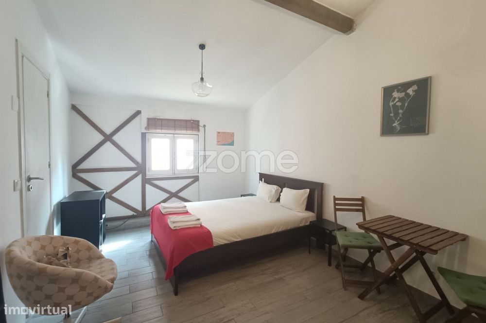 Prédio junto à Av. da Liberdade.