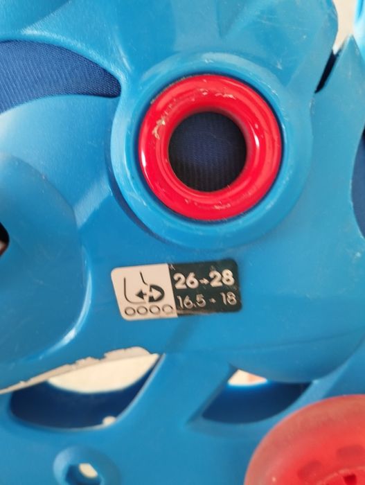 Patins de criança de 3 rodas - T. 26 a 28
