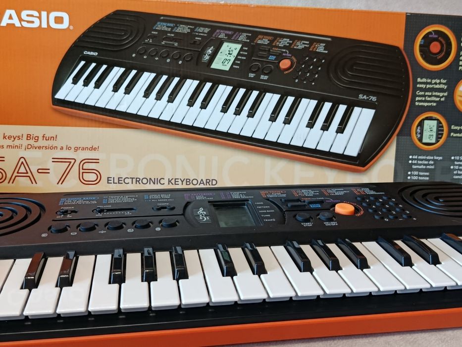 Дитячий електронний синтезатор Casio SA-76 з 44 міні-клавішами