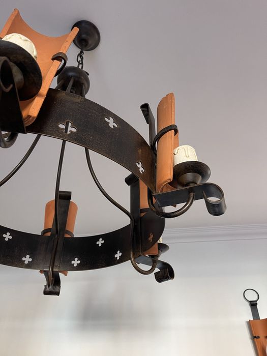 Candeeiro em ferro e telha