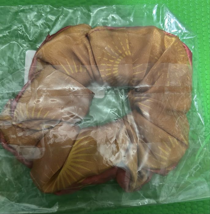 Scrunchie Letni Sen Julii Żugaj