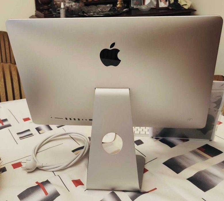 iMac Retina 4K 21,5″ (2017) | i5 3,4 GHz | Radeon Pro 560 4 GB |