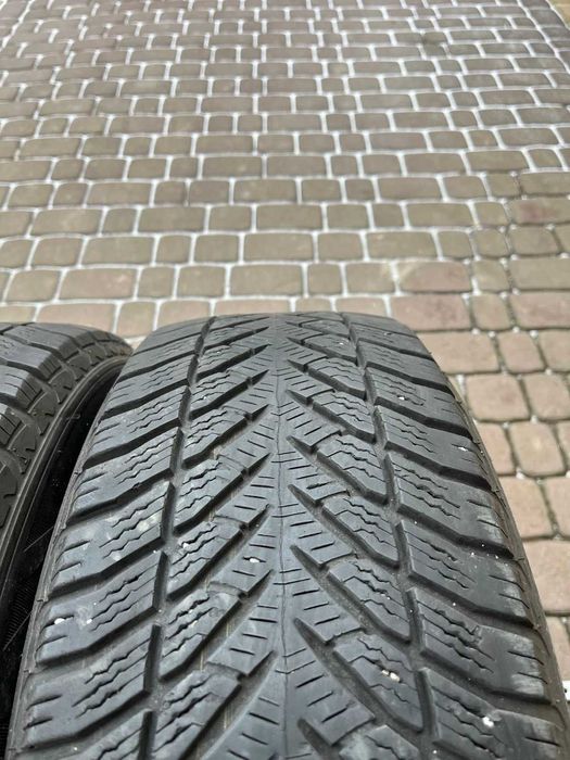 Opony Goodyear UltraGrip Plus SUV 4X4 225/65/17 102H  2x6mm