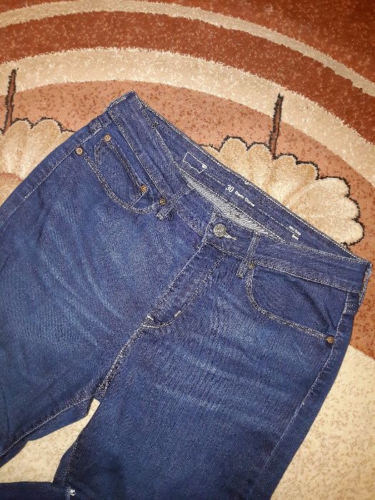 Levi's damskie spodnie jeansowe r. 30