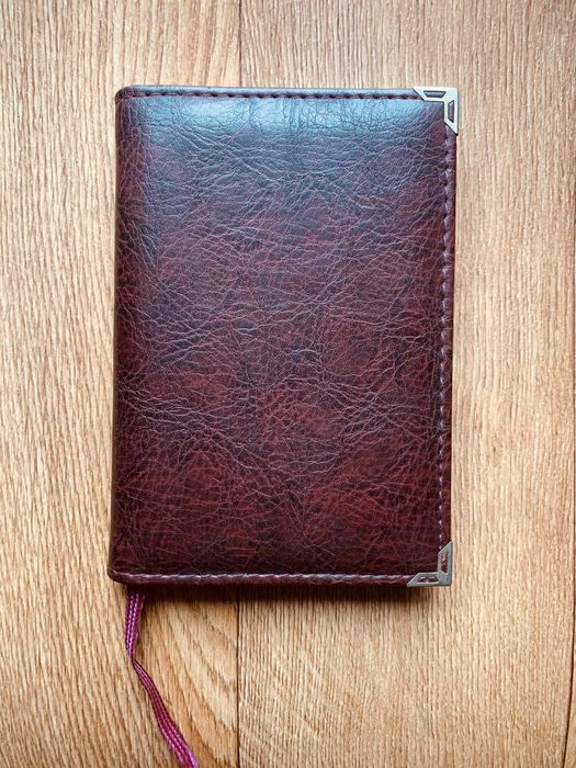 Ежедневник с закладкой на 160 страниц