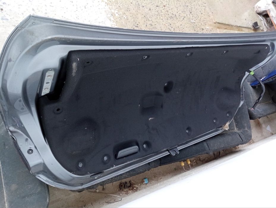 Кришка багажника LEXUS ES