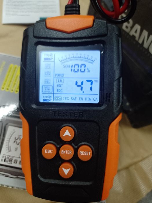 Tester do Akumulatorów Baterii 12V 24V CYFROWY FOXSUR FBT200 3Ah - 200