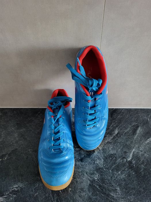 Buty  halówki  39