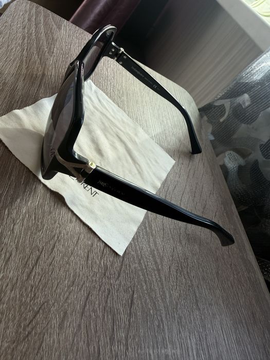 окуляри  Yves Saint Laurent