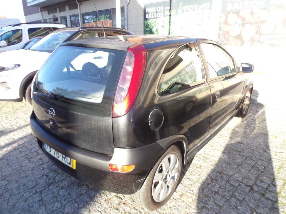 Opel Corsa 1.2 Sport 75 cv ano 2001