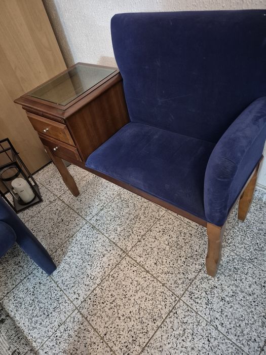 Senhorinha e banco de entrada