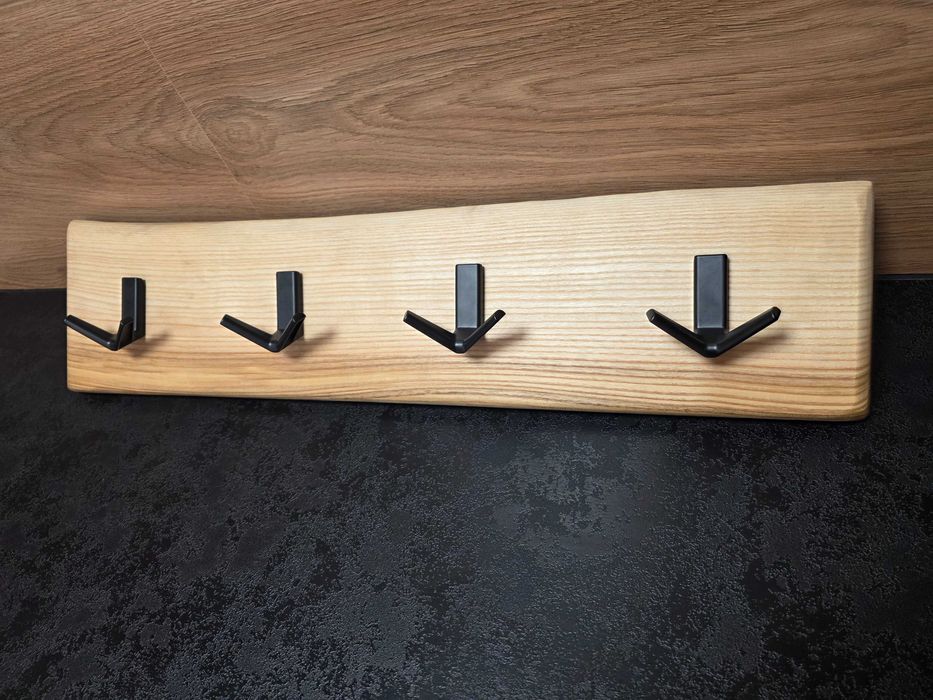 Wieszak ścienny dębowy  14*65