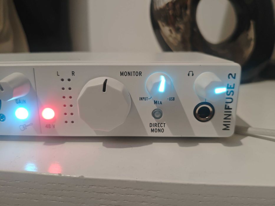 Arturia minifuse 2 canais