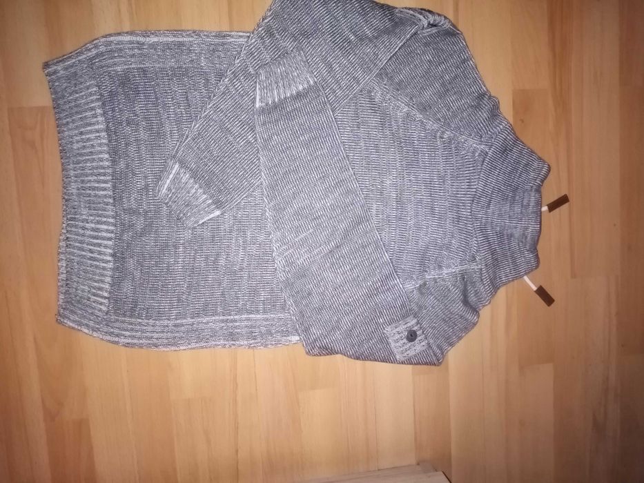 Stylowy, modny i elegancki sweter męski nowy bez metki - rozm. M