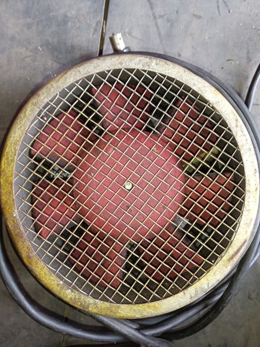 Витяжний вентилятор 12 вольт з кунга ГАЗ-66