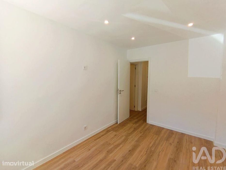Apartamento T2 em Odivelas