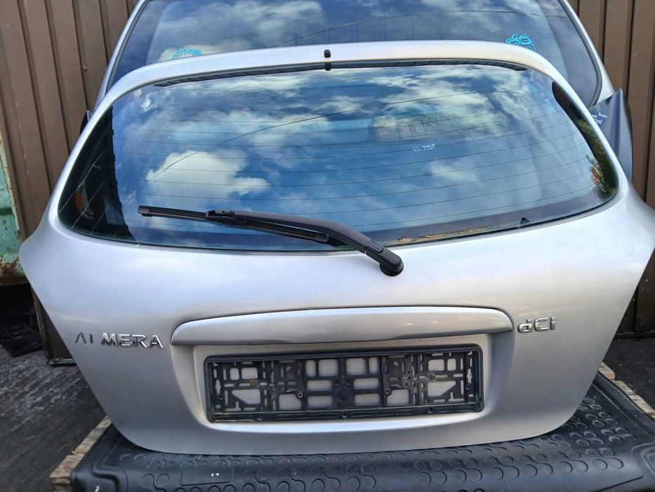 Nissan Almera N16 HB klapa bagażnika